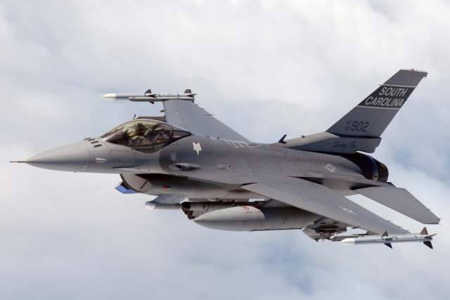 Taiwan Is Getting Sixty F-16s but They Wont Really Matter  pic